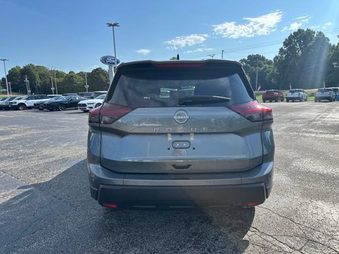 Used 2025 Nissan Rogue S FWD image 4