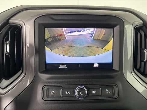 Used 2022 Chevrolet Silverado 1500 Custom image 16