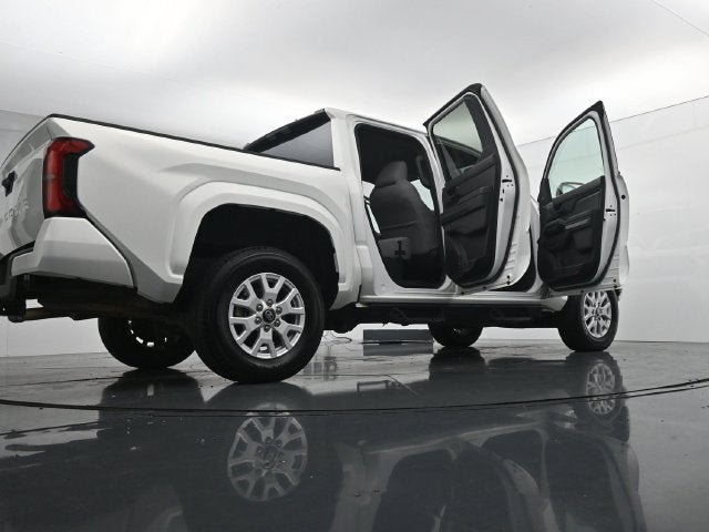 Used 2024 Toyota Tacoma SR5 AWD/4WD image 47