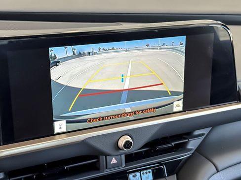 Certified 2024 Toyota Crown AWD/4WD image 17