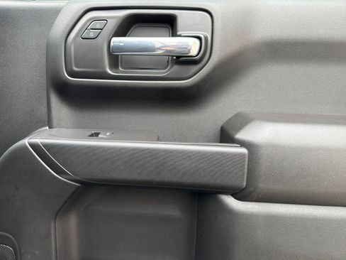 Used 2021 Chevrolet Silverado 1500 Custom Trail Boss image 18