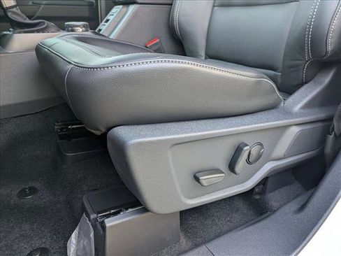 New 2025 Ford Bronco Outer Banks image 4