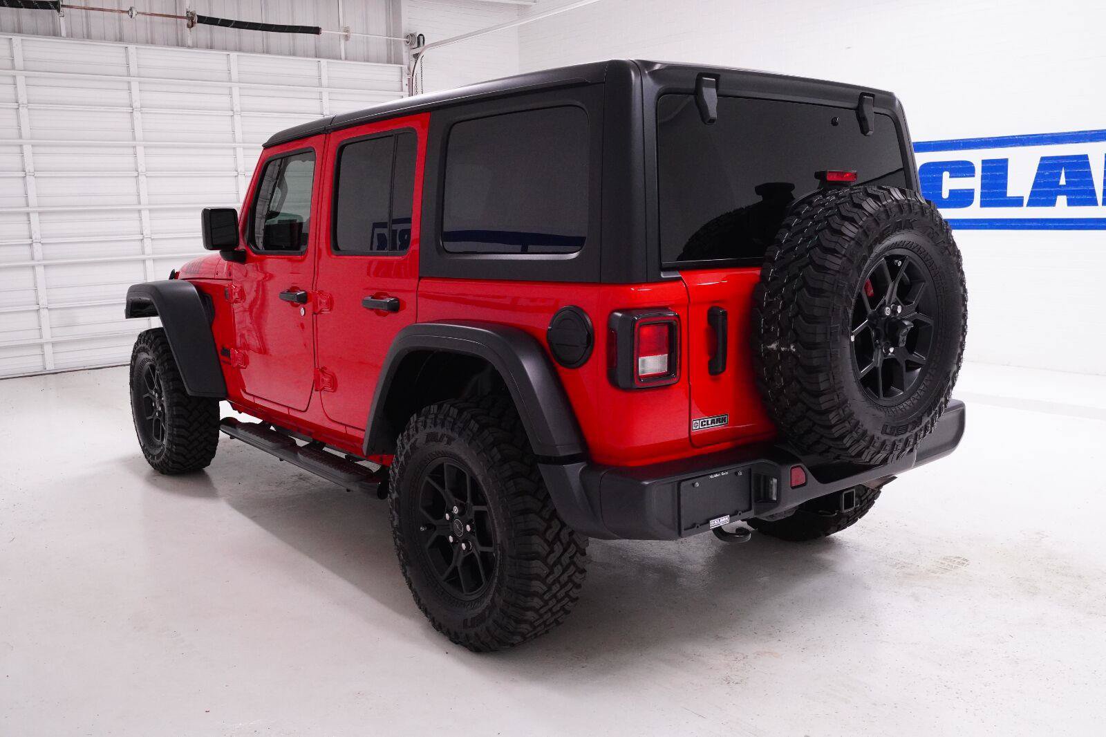Used 2025 Jeep Wrangler Unlimited Sport AWD/4WD image 31