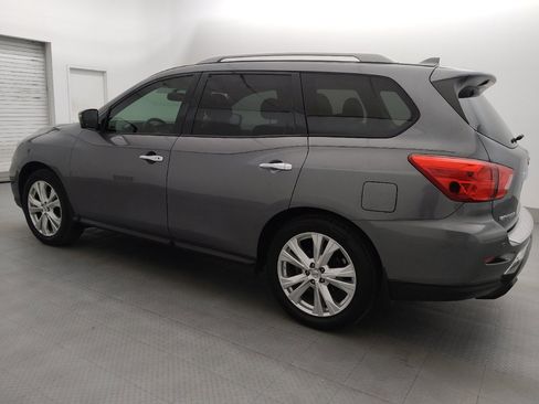 Used 2019 Nissan Pathfinder SL w/ SL Premium Package FWD image 3