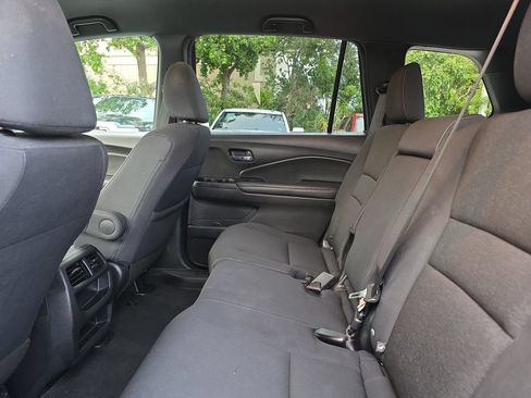 Used 2021 Honda Passport Sport image 16