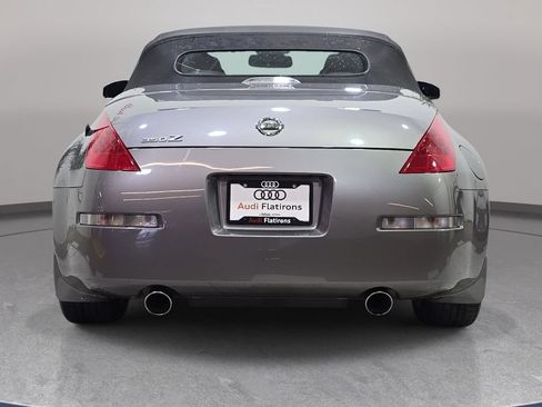 Used 2008 Nissan 350Z Enthusiast RWD image 7