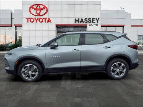 Used 2023 Chevrolet Blazer LT image 7