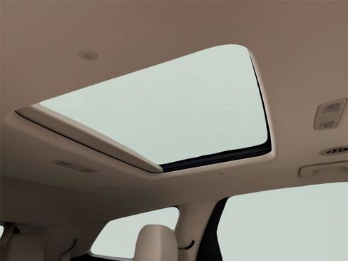 Used 2023 Buick Enclave Essence w/ Experience Buick Package image 33