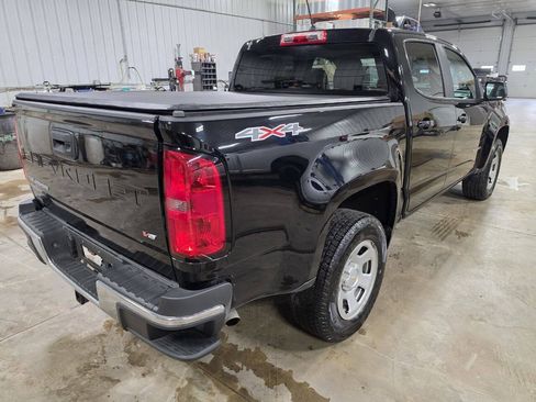 Used 2022 Chevrolet Colorado W/T w/ WT Convenience Package AWD/4WD image 9