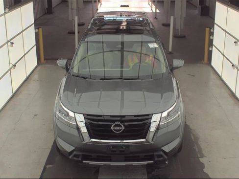 Used 2023 Nissan Pathfinder SL w/ SL Premium Package image 8