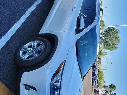 Used 2018 Toyota Highlander Limited FWD image 12