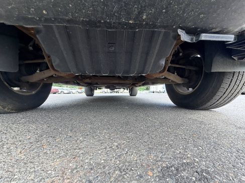 Used 2013 Chevrolet Tahoe LT AWD/4WD image 40