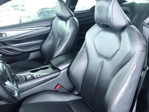 Used 2019 INFINITI Q60 3.0t Luxe w/ Essential Package AWD/4WD image 14
