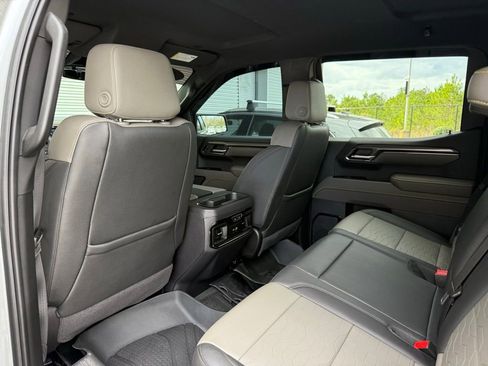 Used 2024 Chevrolet Silverado 1500 ZR2 w/ Dark Appearance Package image 23