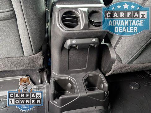 Used 2024 Jeep Wrangler Unlimited Sport AWD/4WD image 19