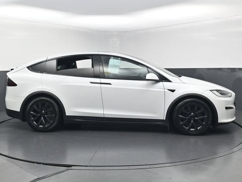 Used 2023 Tesla Model X AWD/4WD image 5