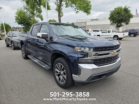 Used 2019 Chevrolet Silverado 1500 LT w/ All-Star Edition AWD/4WD image 2