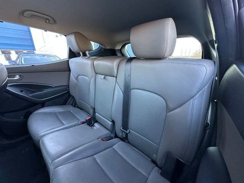 Used 2017 Hyundai Santa Fe Sport image 29