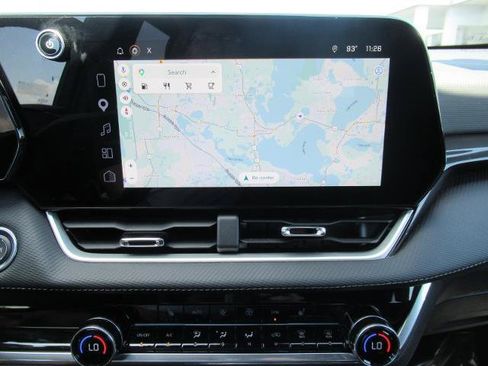 Certified 2026 Chevrolet Equinox LT w/ Convenience Package II FWD image 27