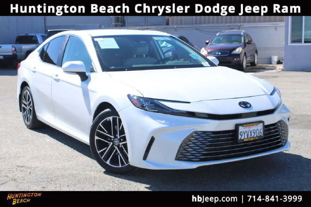 Used 2026 Toyota Camry XLE FWD image 1