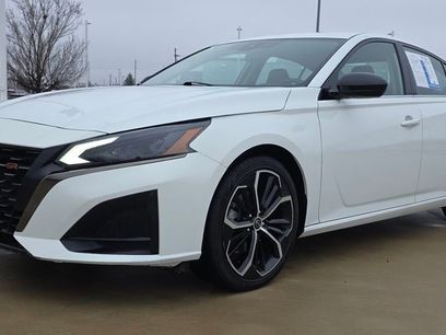 Used 2023 Nissan Altima 2.5 SR