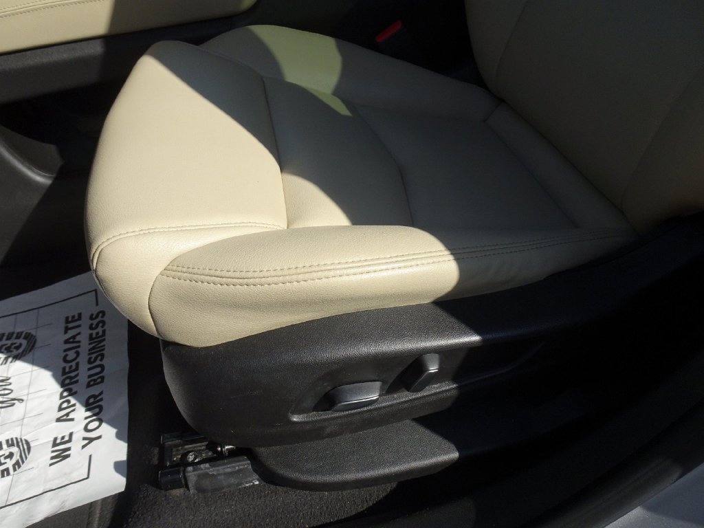 Used 2018 Cadillac XT5 FWD image 9