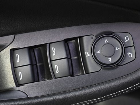Used 2023 Buick Encore GX Select FWD image 23