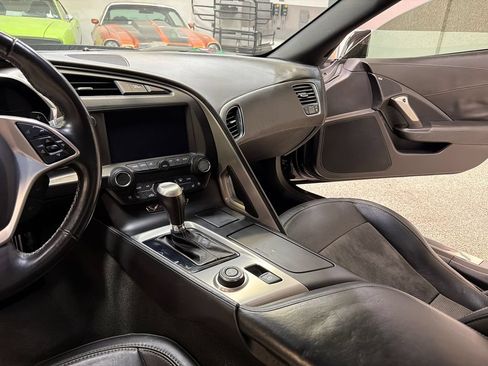 Used 2014 Chevrolet Corvette Stingray Convertible w/ 3LT Preferred Equipment Group RWD image 28