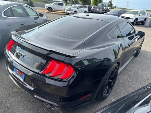 Used 2019 Ford Mustang GT RWD image 4
