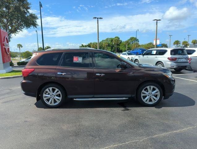 Certified 2019 Nissan Pathfinder SL w/ SL Premium Package FWD image 3
