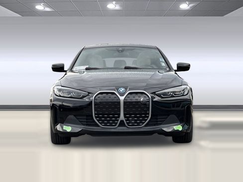 Certified 2023 BMW i4 eDrive35 w/ Premium Package image 5