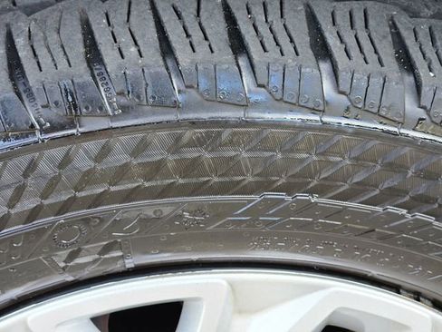 Used 2024 Ford Transit 350 XLT image 11