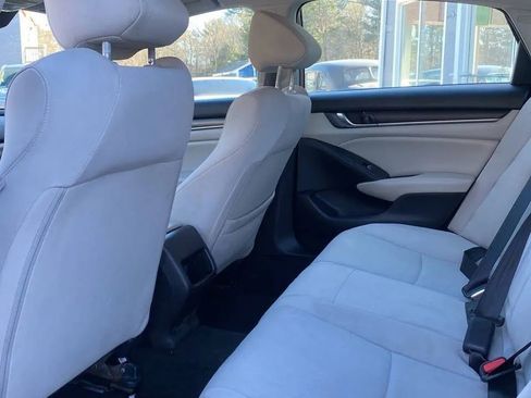 Used 2019 Honda Accord LX image 11