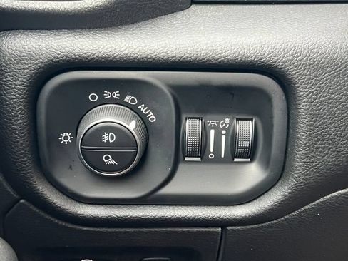 Used 2025 RAM 1500 Big Horn AWD/4WD image 19