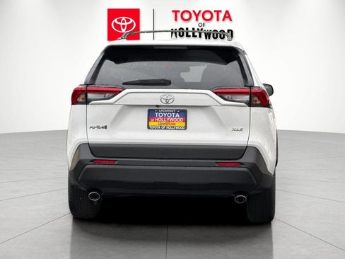 New 2025 Toyota RAV4 XLE image 5