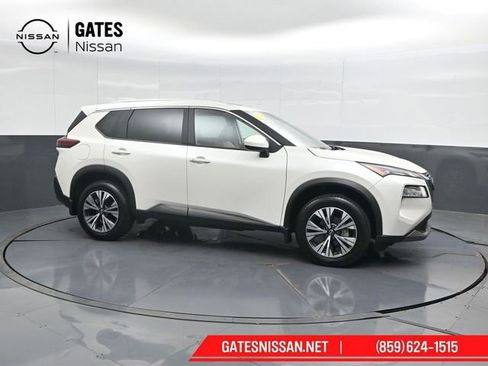 Used 2023 Nissan Rogue SV w/ SV Premium B Package image 1