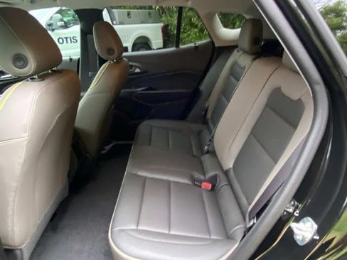 Used 2026 Chevrolet Trax ACTIV w/ Driver Confidence Package FWD image 9