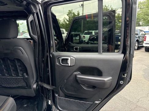 Certified 2020 Jeep Gladiator Mojave image 33