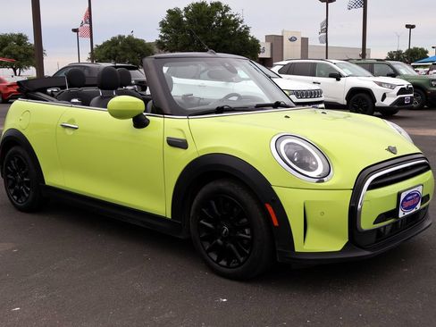 Used 2022 MINI Cooper Convertible w/ Premium Package FWD image 15
