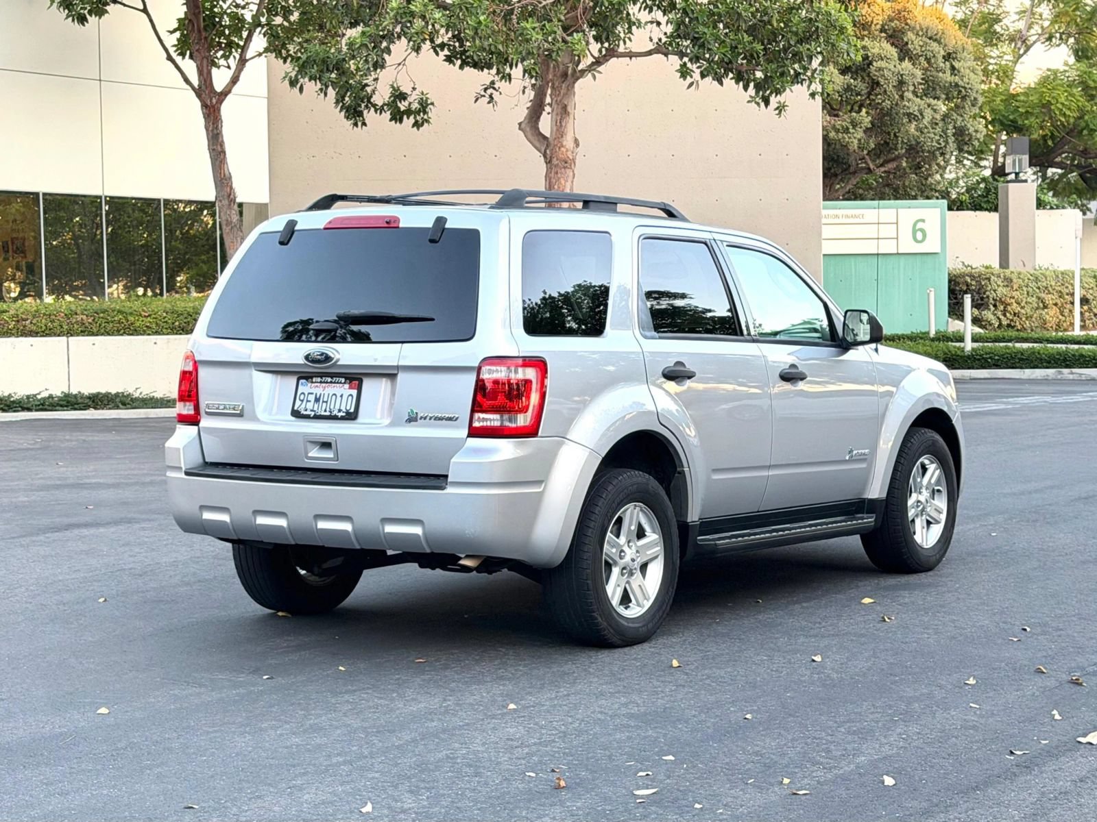 Used 2012 Ford Escape FWD Hybrid image 3
