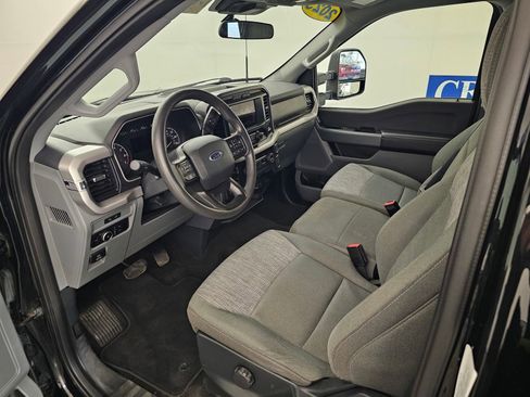 Used 2023 Ford F150 XLT w/ Trailer Tow Package image 13