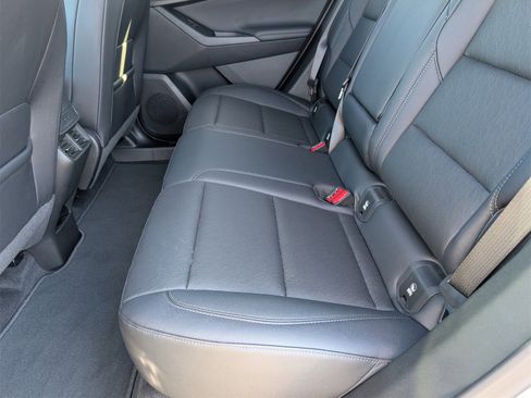 Used 2025 Chevrolet Equinox LT w/ Convenience Package II image 16