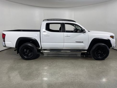 Used 2023 Toyota Tacoma SR5 image 2