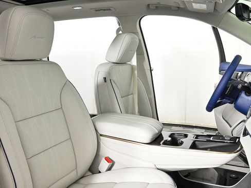 New 2026 Buick Enclave Avenir w/ Super Cruise Package image 24