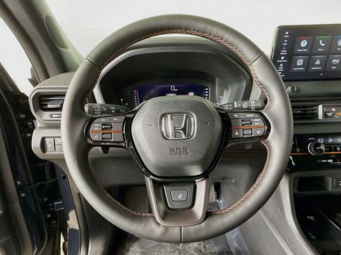 New 2026 Honda Pilot TrailSport image 11