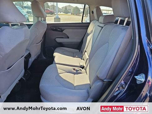 Certified 2023 Toyota Highlander LE image 10