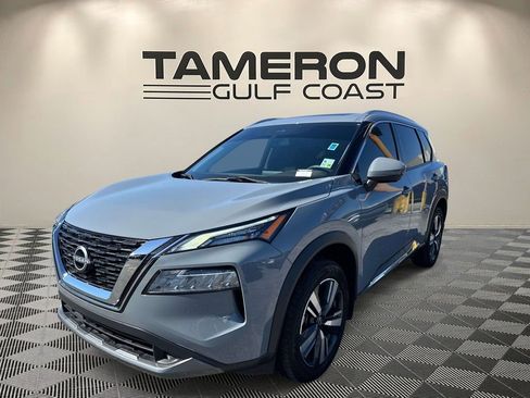 Used 2023 Nissan Rogue SL FWD image 3