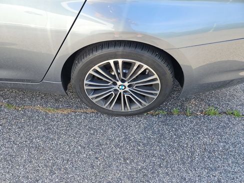 Used 2018 BMW 540i xDrive AWD/4WD image 3
