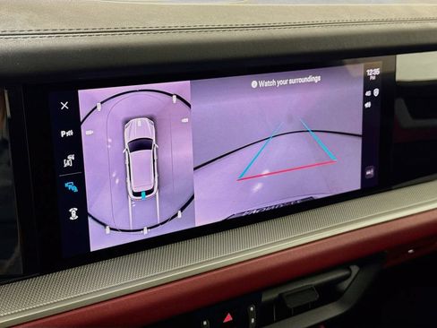 Certified 2024 Porsche Cayenne AWD/4WD image 19