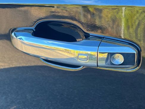 Used 2022 GMC Sierra 1500 Denali Ultimate image 11